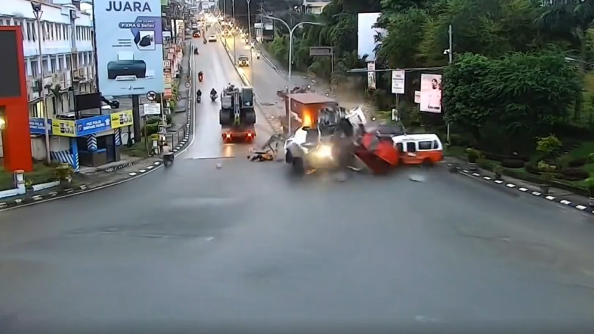 Tabrakan Beruntun di Simpang Rapak Balikpapan, Korban Bergelimpangan di Jalan