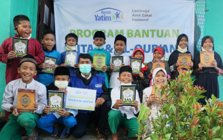 Rumah Yatim Beri Bantuan Pendidikan Agama untuk MDTA Hubbul Khairiyah Riau