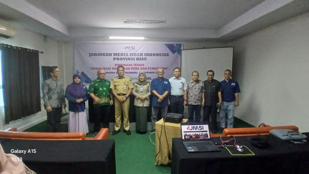 Buka Bimtek JMSI Riau, Pj Gubri: Peran Media Online Sangat Strategis dan Vital