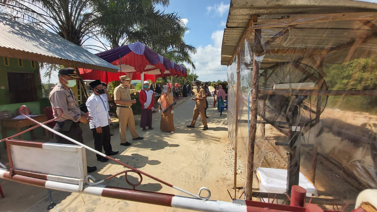 Cegah Penyebaran Covid-19, Camat Minas Tinjau Penerapan Protokol Kesehatan
