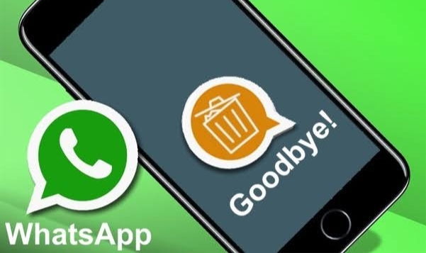 Pengguna Banyak yang Lari, WhatsApp Pasang Iklan di Surat Kabar