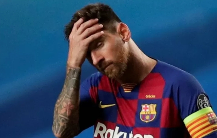 Cuma 'Ngeprank', Messi Tetap Bertahan di Barcelona