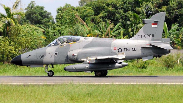 Pesawat Tempur TNI AU Roesmin Nurjadin Tergelincir Saat Take-off, Ini Penyebabnya