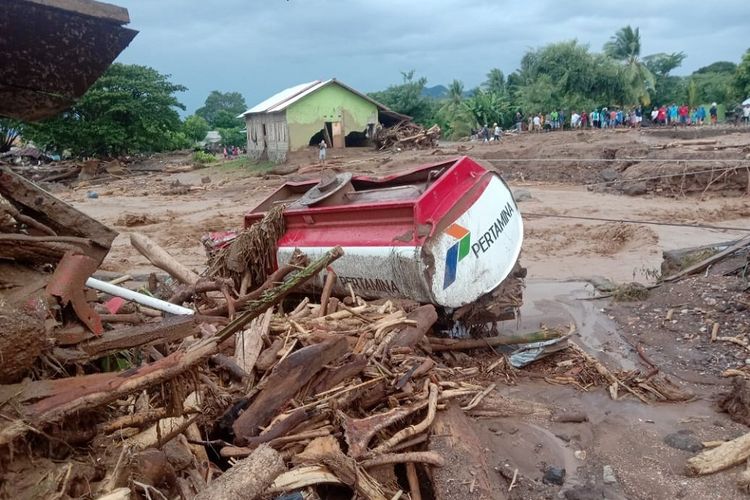 Banjir NTT, 54 Orang Meninggal dan Permukiman Porak-poranda