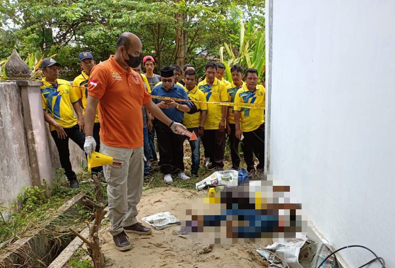Heboh, Warga Temukan Mayat Pria di Belakang Kantor Dinas PUPR Riau