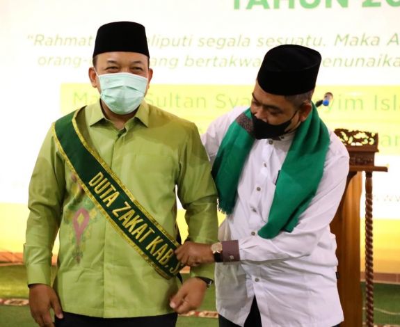 Husni Merza Gantikan Alfedri Jadi Duta Zakat Kabupaten Siak