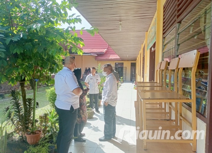 Pasca Meja dan Kursi Ditarik Vendor, Proses Belajar-Mengajar di SLB Sri Mujinab Pekanbaru Normal