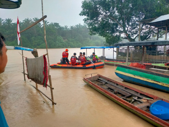 Banjir di Rohul, Tim SAR Gabungan Ungsikan Ratusan Warga