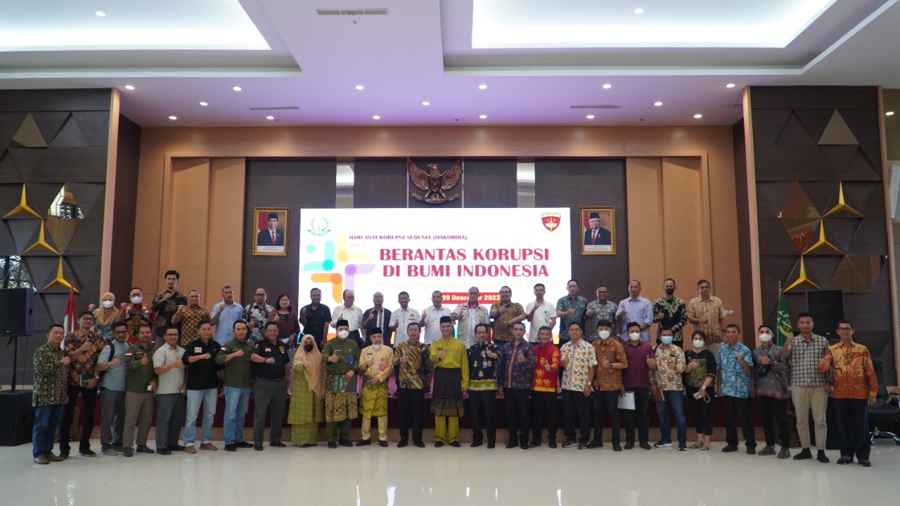FGD Hari Anti Korupsi Sedunia, Kajati Soroti Potensi Kelapa Sawit di Riau