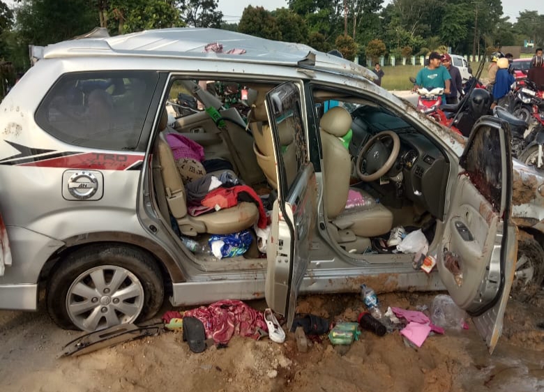 Laka Maut di Kubang, 3 Penumpang Minibus Tewas di Tempat