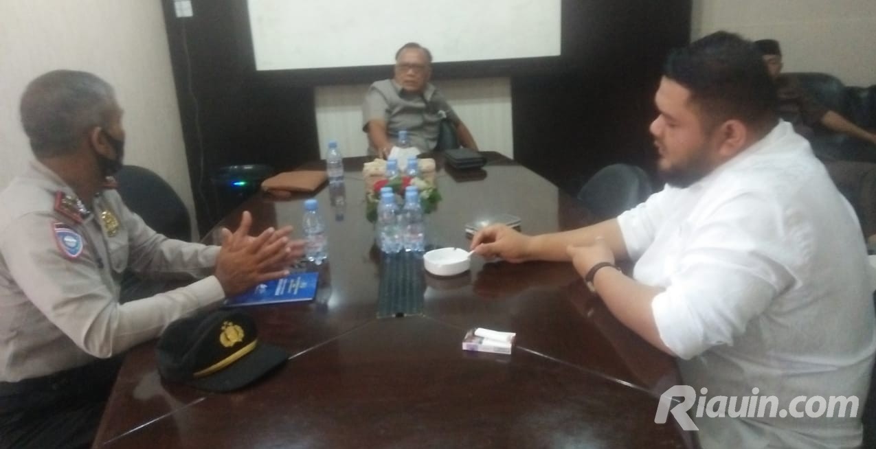 Rapat Paripurna DPRD Rohul Selalu Molor, Ketua DPRD: Saya Tak Berhak Memberi Sanksi