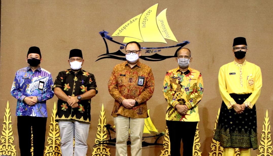 Serahkan LKPD 2020, Harris Berharap Pelalawan Raih WTP ke-9 Kalinya