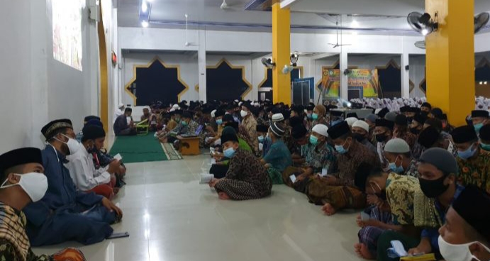 Doakan Gubri dan Istri Sembuh Corona, Ponpes Syafa'aturrasul Kuansing Gelar Doa Bersama