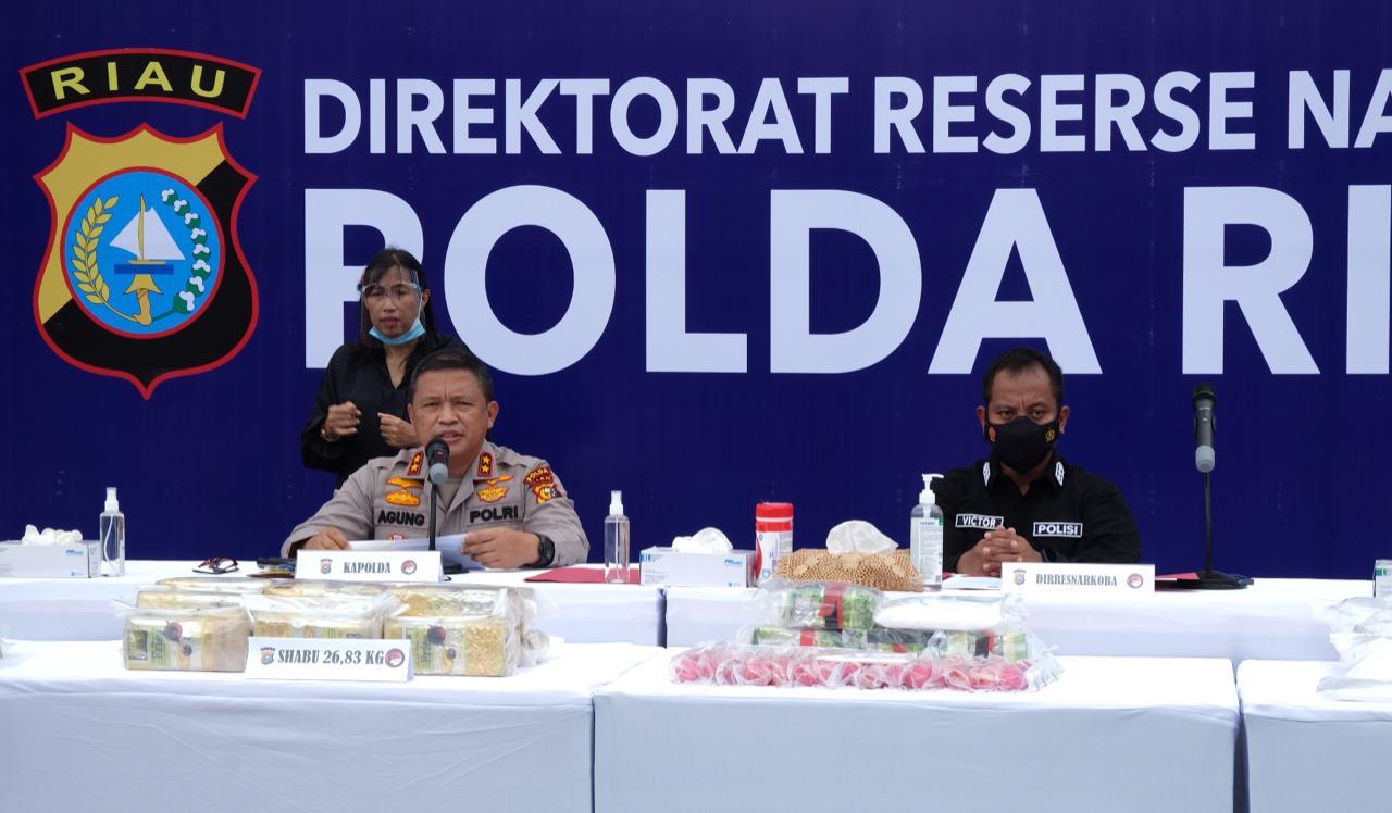 Bongkar Jaringan Narkotika, Polda Riau Amankan 6 Pelaku dan BB 24,4 Kg Sabu