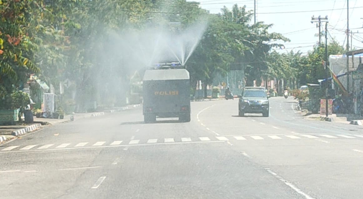 Satgas Gabungan Covid-19 Kampar Lakukan Penyemprotan Desinfektan di Bangkinang