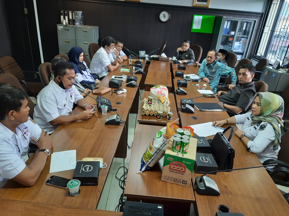 Diundang DPRD, Forum RT/RW Pekanbaru Kota Sebut Sembako Pemko Jenis KW