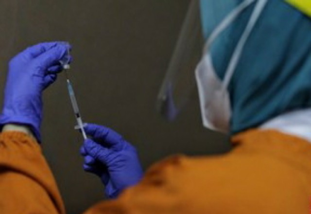 Nakes di Indonesia Diusulkan Diberi Vaksin Booser Kedua