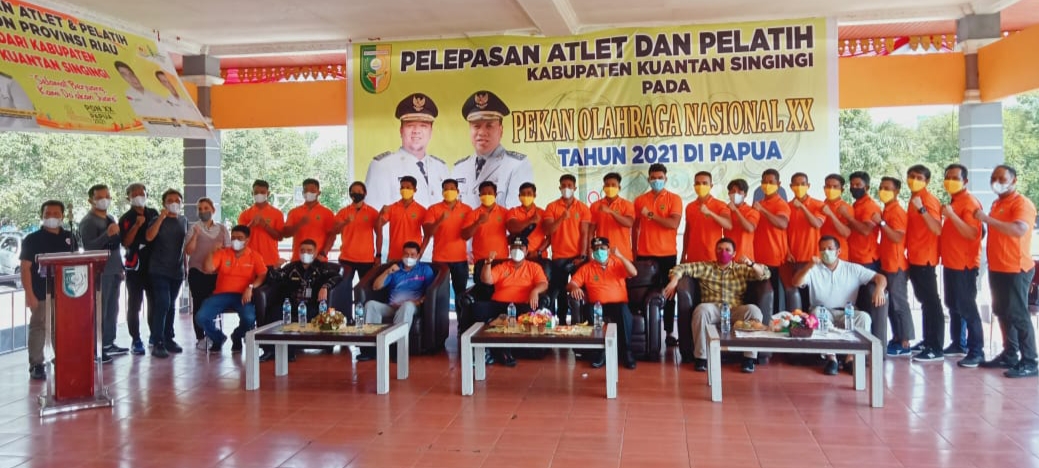 Lepas Atlet Kuansing Bela Riau di PON Papua, Bupati Andi Putra Janjikan Bonus
