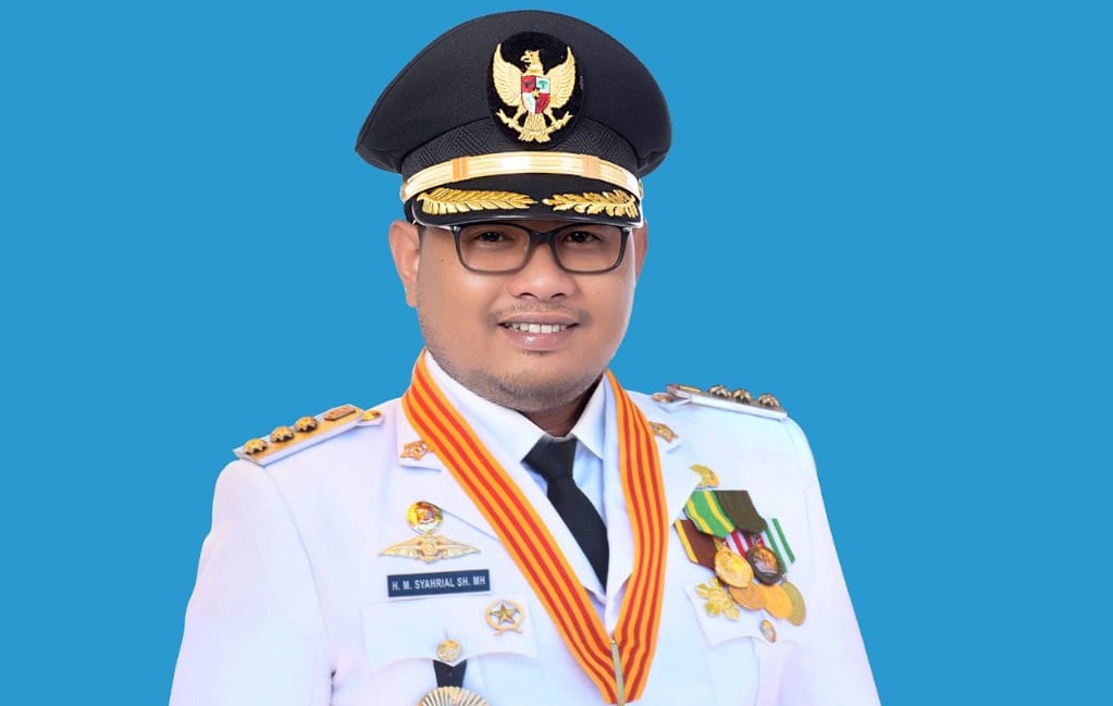 Ditetapkan Sebagai Tersangka, Wali Kota Tanjungbalai Syahrial Dibawa KPK ke Jakarta