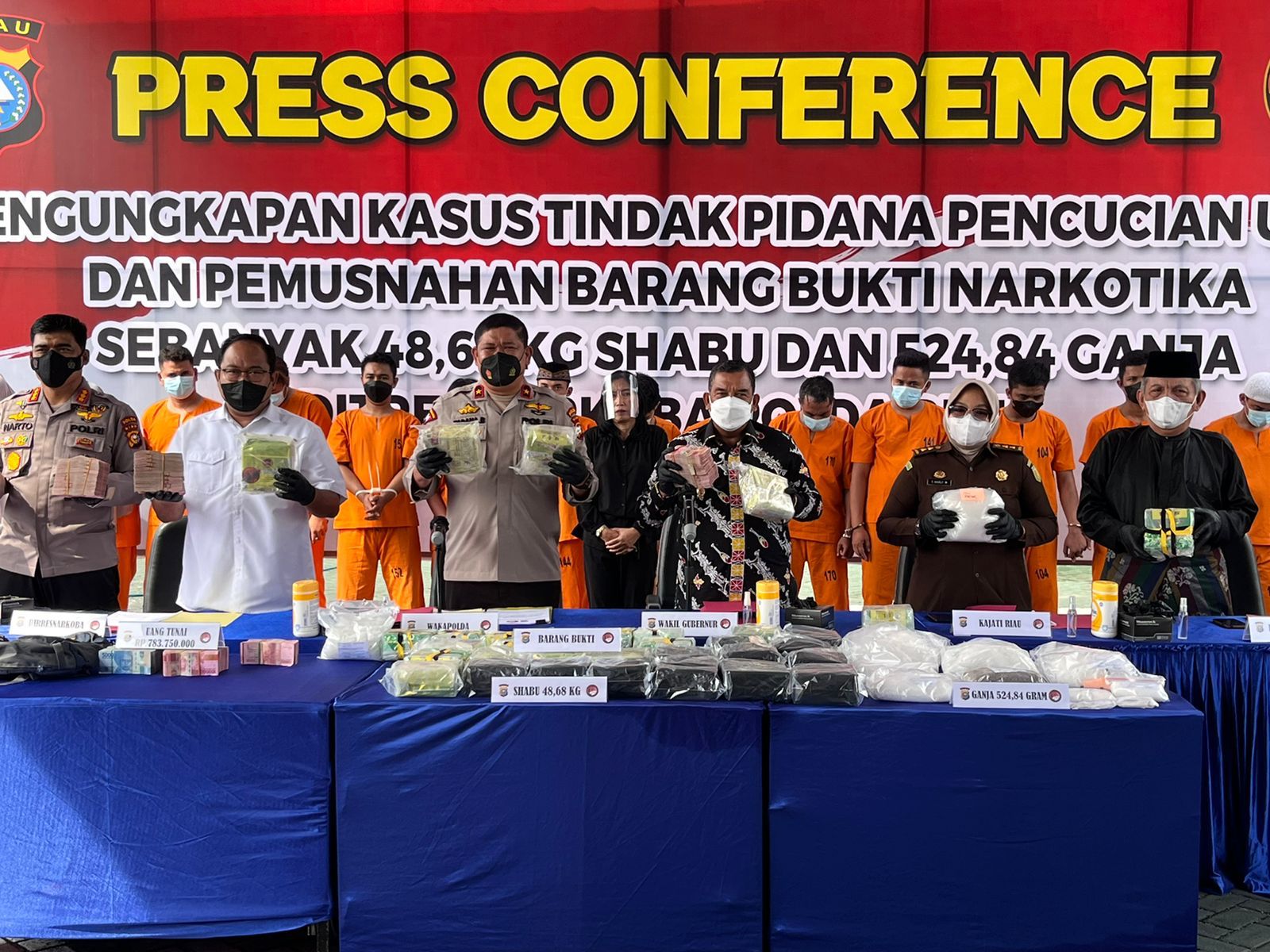Polda Riau Tangkap 14 Pengedar Narkoba, 48 Kg Sabu Dimusnahkan