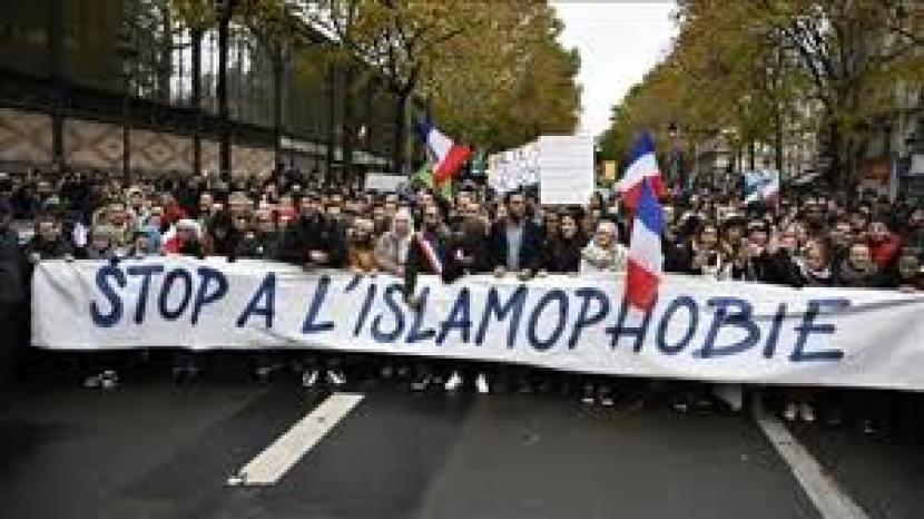 Warga Prancis Gelar Demonstrasi Tolak RUU  Sudutkan Muslim