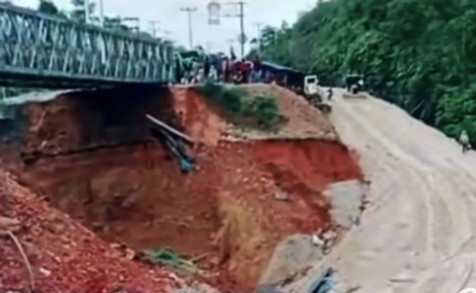 Pengasapan Jalan Lintas Riau - Sumbar di Tanjung Alai Kampar Tunggu Cuaca Cerah, Sistem Buka Tutup Masih Diberlakukan