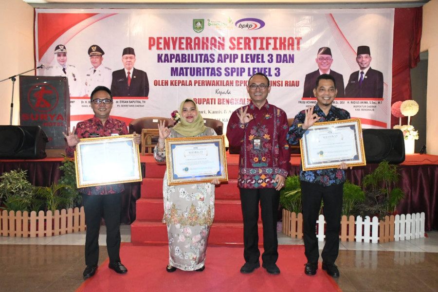 Pemkab Bengkalis Raih 3 Sertifikat Sekaligus dari Perwakilan BPKP Provinsi Riau