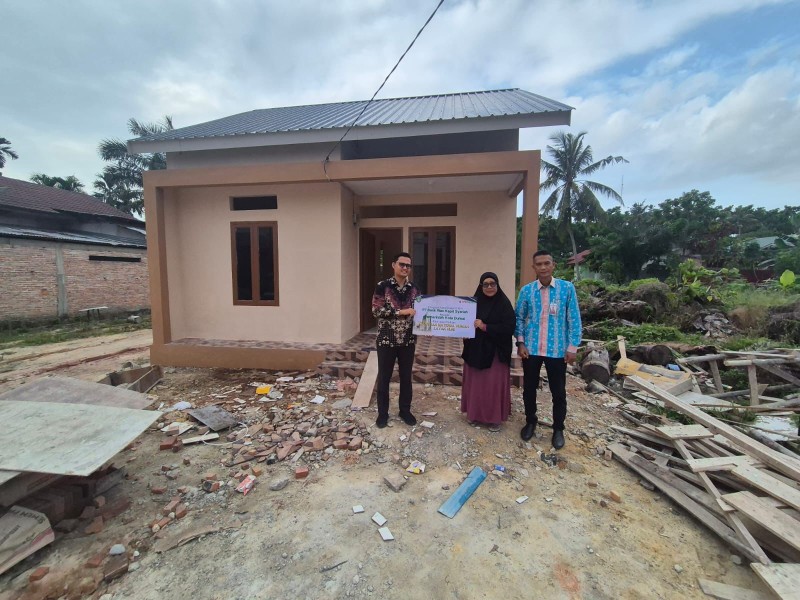 Di Usia Senja, Ida Elisma Akhirnya Memiliki Rumah Impian Berkat CSR BRK Syariah