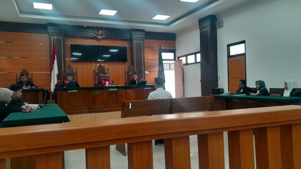 Anggota DPRD Kuansing Bantah Dakwaan Jaksa, Sebut Surat Dakwaan Tidak Cermat dan Prematur