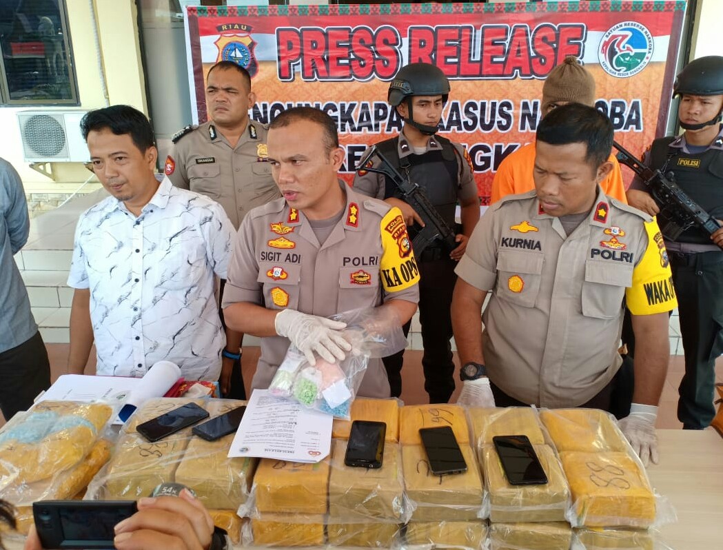 27 Kg Sabu dan Belasan Ribu Ekstasi Ditangkap di Pelabuhan Roro
