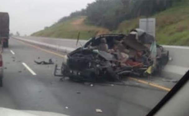 Kecelakaan di Tol Pekanbaru-Dumai, 5 Penumpang Toyota Innova Tewas, 2 Luka Berat