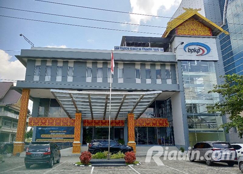 KPK Pinjam Ruang Rapat di Kantor BPKP Riau, Ada Apa?