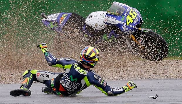 Kecelakaan MotoGP, Rossi Selamat dari Maut