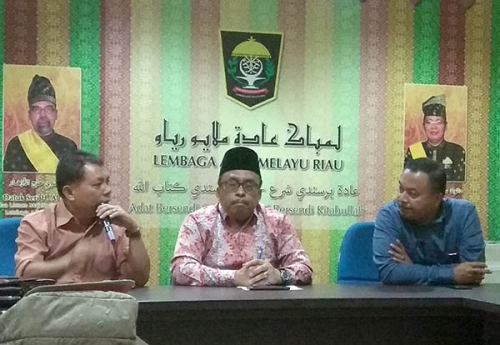 Siang Ini, LBH LAM Riau Laporkan Jony Boyok 'si Penghina' Ustaz Abdul Somad ke Polisi