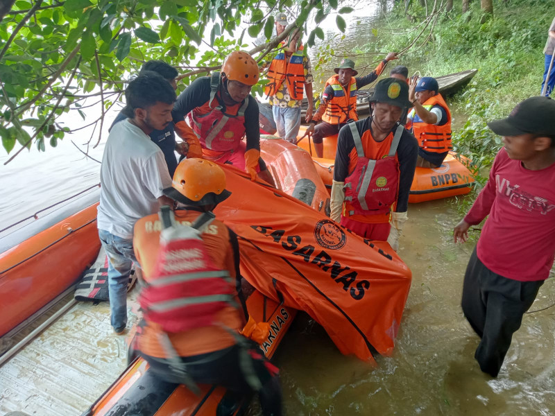 Enam Hari Pencarian, Tim SAR Gabungan Temukan Nelayan Tewas di Sungai Kampar