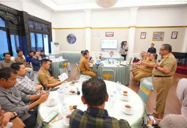 Coffee Morning Bersama Media, Plt Gubri Sebut Bangun Riau Perlu Kolaborasi dengan Banyak Pihak