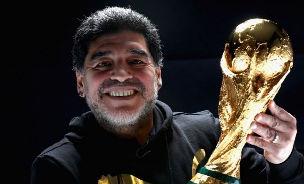 Maradona Meninggal Kena Serangan Jantung, #RipDiego Menggema