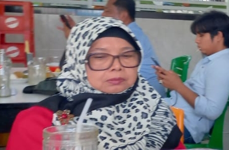 Dugaan Keterangan Palsu, Pensiunan Guru SMP N 5 Pekanbaru Melapor ke Polda Riau