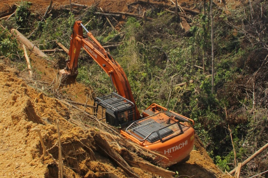 DLHK Riau Temukan Alat Berat Perambah Hutan TNBT di Inhu