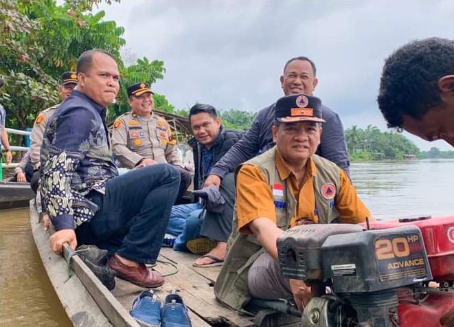 Pj Sekda Kampar Tinjau TPS Terdampak Banjir