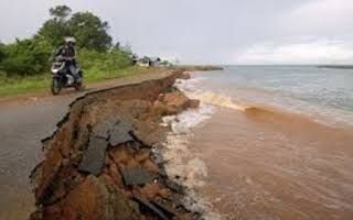 Banjir Rob Ancam Wilayah Pesisir Riau, Warga Diminta Waspada