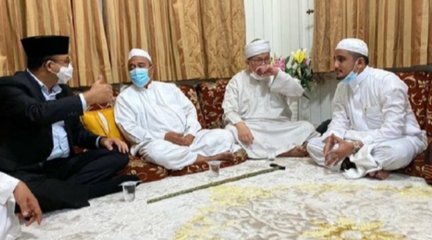 Anies Baswedan Sambangi Rumah Rizieq, Turut Hadir Tengku Zulkarnain