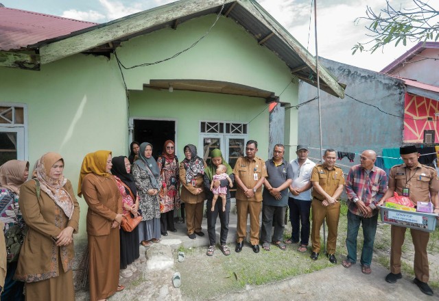 Anak Stunting di Sialang Munggu Dapat Bantuan Makanan dari Pemko Pekanbaru