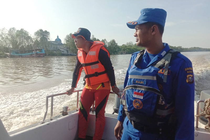Jatuh dari Perahu, Nelayan di Rohil Hilang Dihantam Gelombang