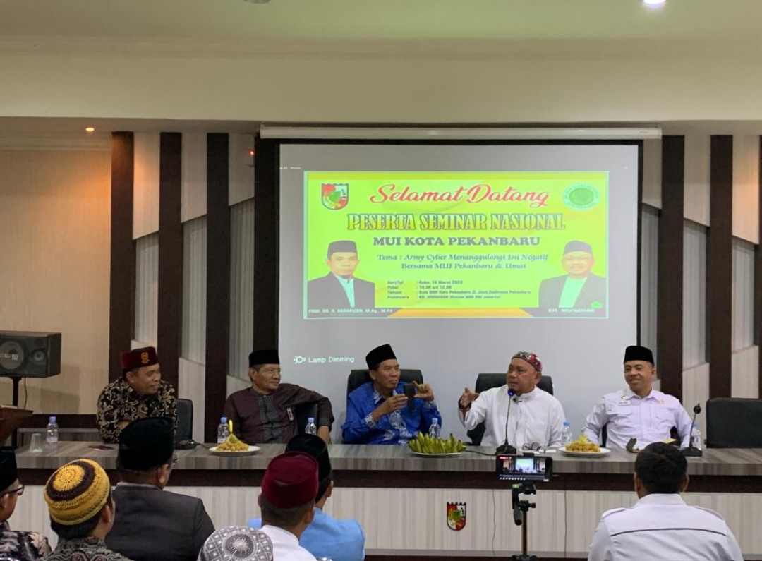 Ketua UMI DKI Jakarta Sebut  Tangkal Isu Negatif Sudutkan Umat Islam dengan Mujahid Cyber