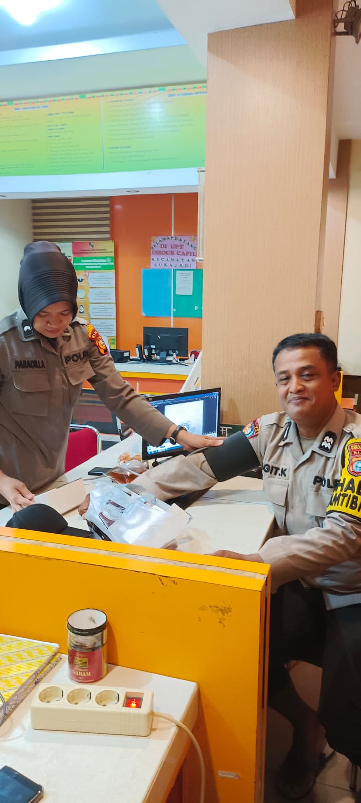 Personel Pengamanan Logistik Pemilu Polresta Pekanbaru Jalani Cek Kesehatan