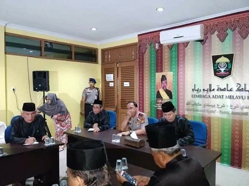 Silaturahmi Kapolda dengan LAM Riau, Atur Jadwal Bahas Pemulangan Neno Warisman