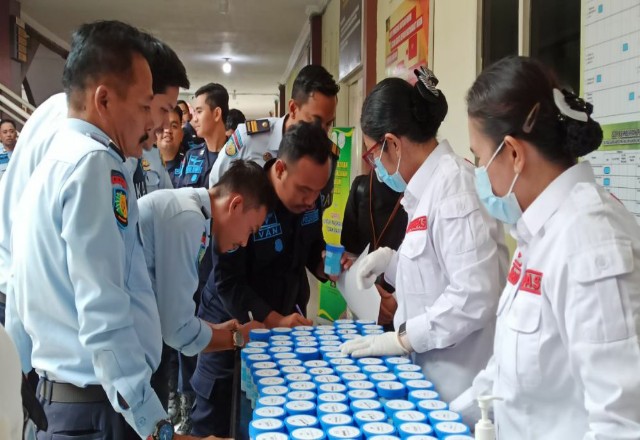 Antisipasi Penggunaan Narkoba, Pegawai Rutan Sialang Bungkuk Pekanbaru Tes Urin