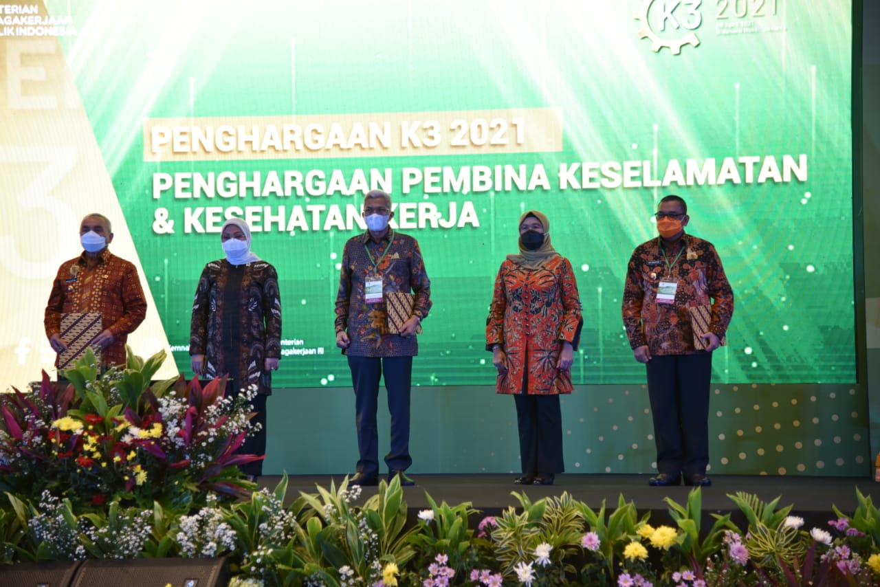 Lagi, Riau Terima Penghargaan K3 dari Kemnaker