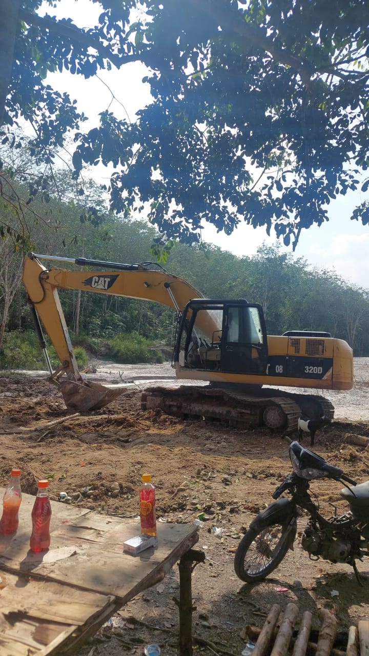 Jalan Kebun Pemda Kuansing Luluh Lantak Akibat PETI, Disbun Mulai Lakukan Perbaikan